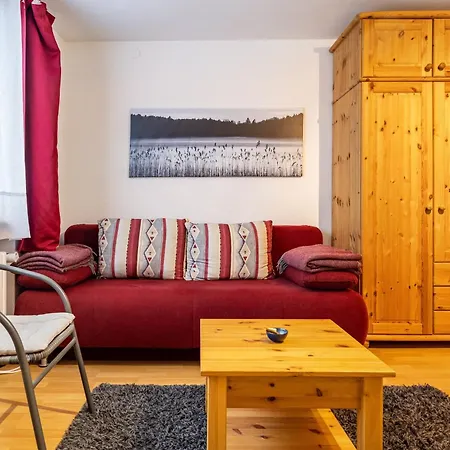 Freundliche In شقة