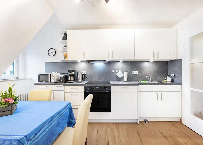 Freundliche In شقة *