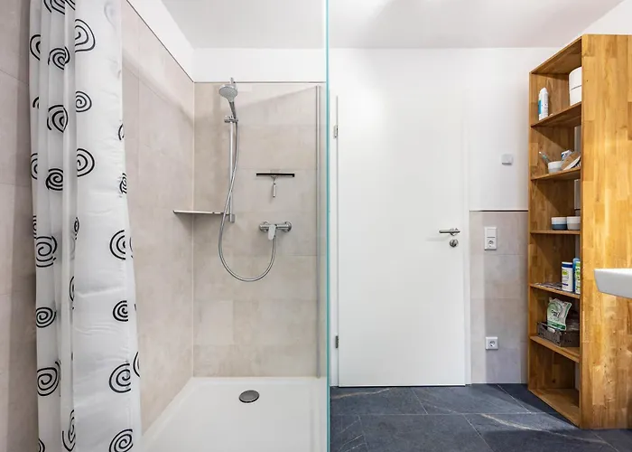 Freundliche In شقة *